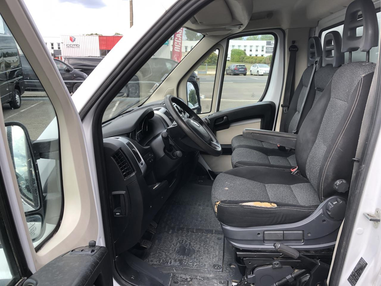 FIAT DUCATO 3T5 MAXI BENNE + COFFRE 2.3 JTD 130 CH PACK PRO NAV - Kipper Transporter: das Bild 5 FIAT DUCATO 3T5 MAXI BENNE + COFFRE 2.3 JTD 130 CH PACK PRO NAV - Kipper Transporter: das Bild 5