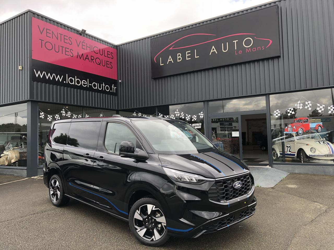 FORD transit custom L1H1 2.0 ECOBLUE 170CH SPORT BVA8 PACK CAM JA - Kastenwagen: das Bild 1 FORD transit custom L1H1 2.0 ECOBLUE 170CH SPORT BVA8 PACK CAM JA - Kastenwagen: das Bild 1
