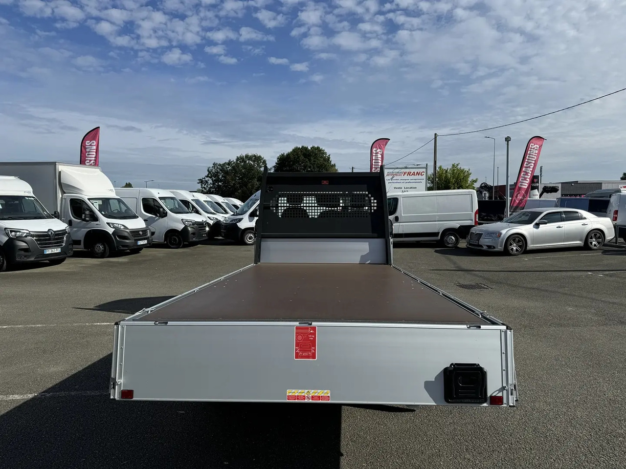 Fiat Ducato XL 3.5 MAXI 180CH S&S - Pritsche Transporter: das Bild 3 Fiat Ducato XL 3.5 MAXI 180CH S&S - Pritsche Transporter: das Bild 3