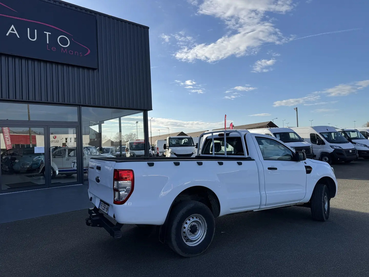 Ford Ranger 2.0 TDCI 170CH SIMPLE CABINE XL - Pick-up: das Bild 4 Ford Ranger 2.0 TDCI 170CH SIMPLE CABINE XL - Pick-up: das Bild 4