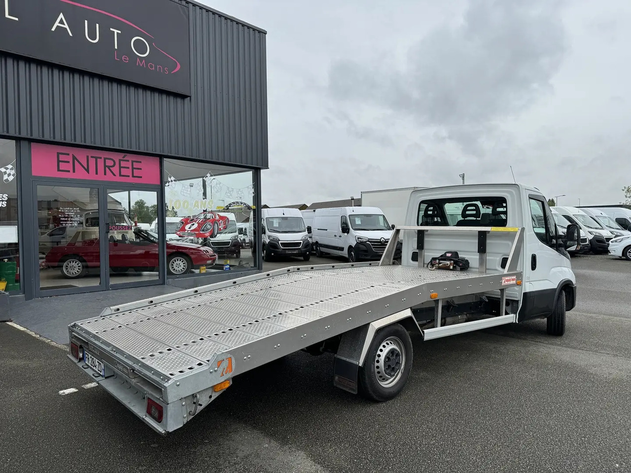 Iveco Daily 35S16H3.0 EMPATTEMENT 4100 - Abschleppwagen: das Bild 5 Iveco Daily 35S16H3.0 EMPATTEMENT 4100 - Abschleppwagen: das Bild 5
