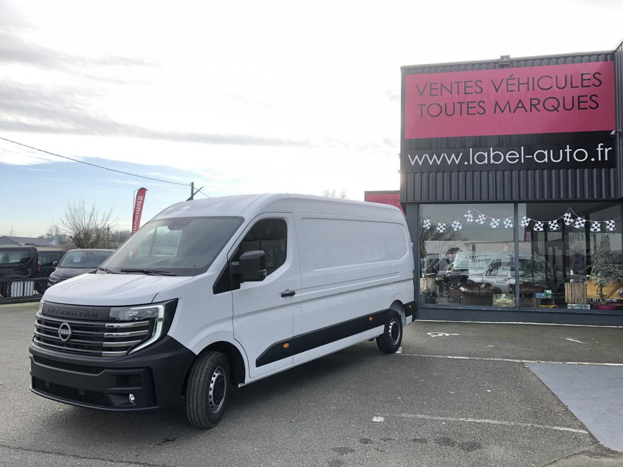 NISSAN interstar L3H2 3T5 2.0 DCI 150CH EURO6E N-CONNECTA GARANTIE 5 ANS ! - Kastenwagen: das Bild 5 NISSAN interstar L3H2 3T5 2.0 DCI 150CH EURO6E N-CONNECTA GARANTIE 5 ANS ! - Kastenwagen: das Bild 5