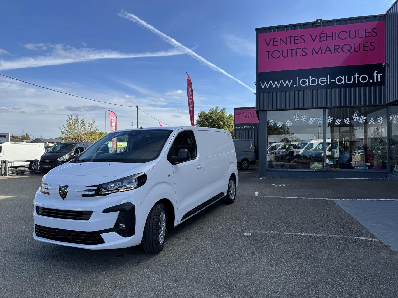 Kastenwagen, Zustand - NEU PEUGEOT Expert M 2.0 BlueHDi - 145 S&S - BV EAT8 III FOURGON Fourgon PHASE 2: das Bild 7 Kastenwagen, Zustand - NEU PEUGEOT Expert M 2.0 BlueHDi - 145 S&S - BV EAT8 III FOURGON Fourgon PHASE 2: das Bild 7