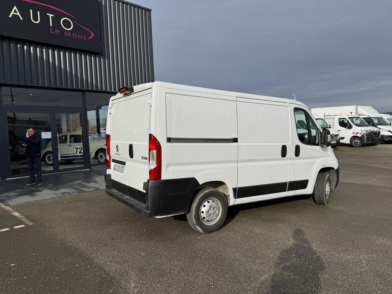 PEUGEOT boxer 330 L1H1 2.2 BLUEHDI S&S 140CH ASPHALT - Kastenwagen: das Bild 5 PEUGEOT boxer 330 L1H1 2.2 BLUEHDI S&S 140CH ASPHALT - Kastenwagen: das Bild 5