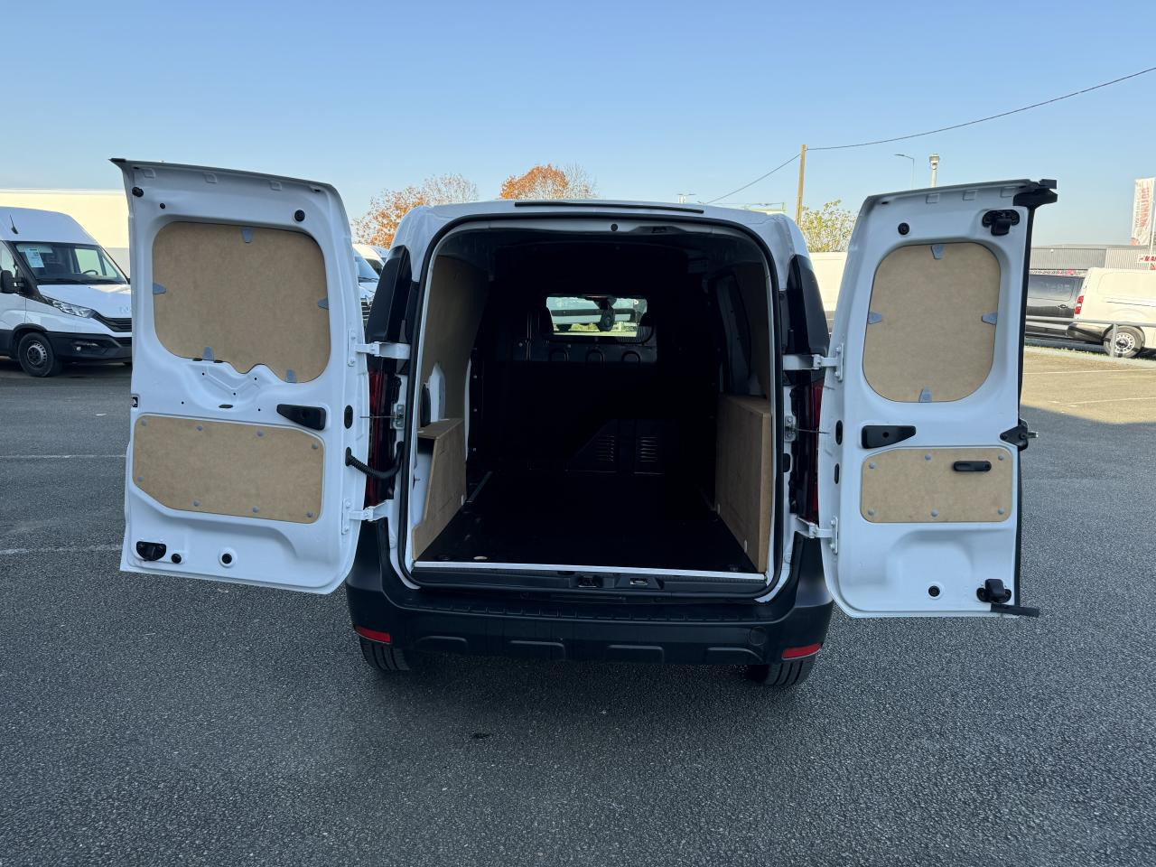 RENAULT EXPRESS 1.5 DCI 75CH CONFORT - Kastenwagen: das Bild 3 RENAULT EXPRESS 1.5 DCI 75CH CONFORT - Kastenwagen: das Bild 3