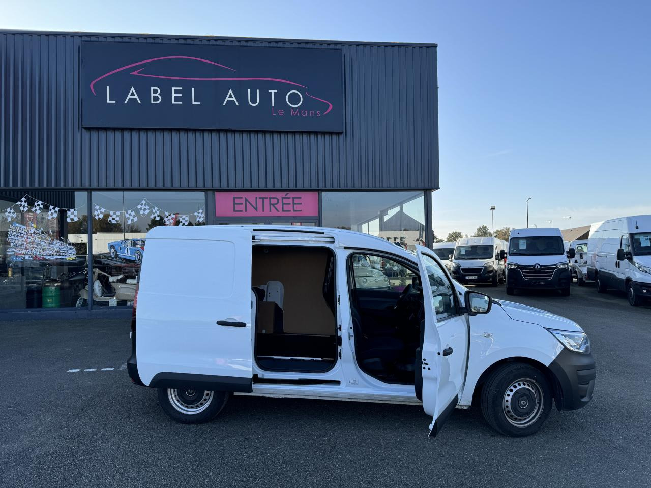 Kastenwagen RENAULT EXPRESS 1.5 DCI 95CH CONFORT: das Bild 9