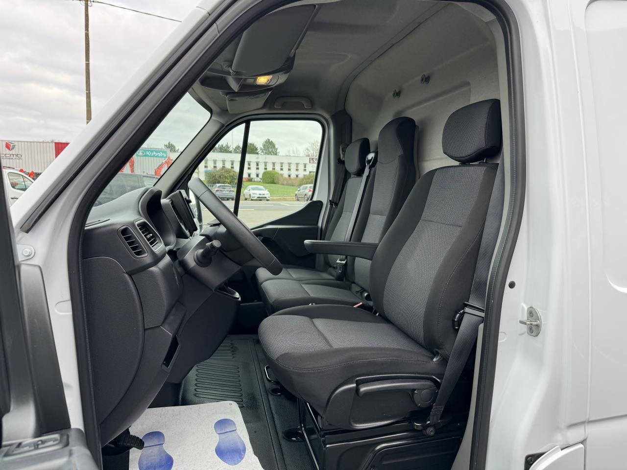 RENAULT MASTER 3T5 2.3 DCI 150CH GRAND CONFORT - Kastenwagen: das Bild 5 RENAULT MASTER 3T5 2.3 DCI 150CH GRAND CONFORT - Kastenwagen: das Bild 5