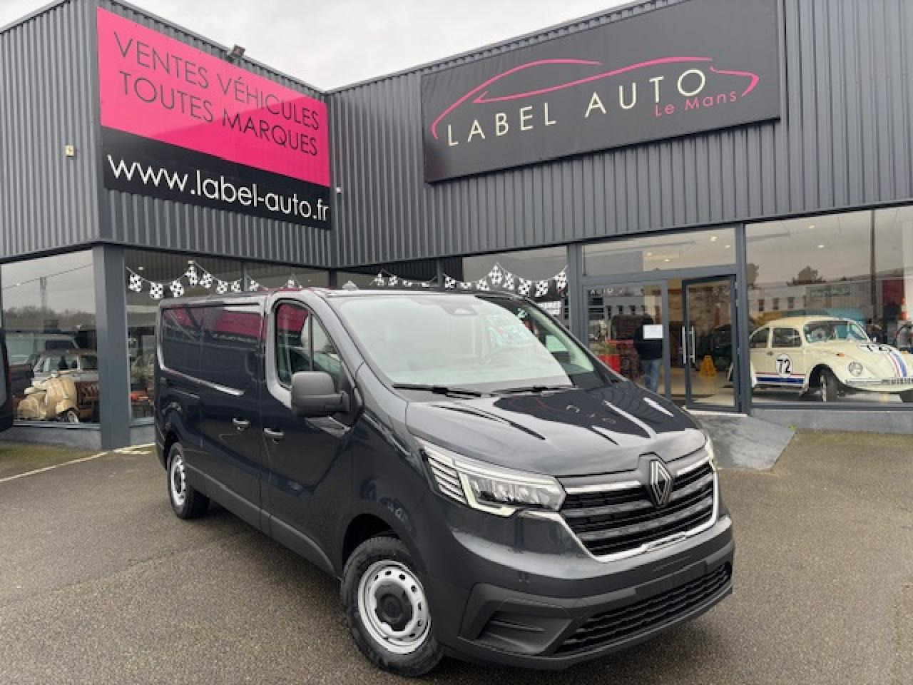 RENAULT Trafic L2H1 3000 Kg 2.0 Blue dCi - 150 - BV EDC Euro 6e III FOURGON Fourgon Grand Confort L2H1 PHAS - Kastenwagen: das Bild 1 RENAULT Trafic L2H1 3000 Kg 2.0 Blue dCi - 150 - BV EDC Euro 6e III FOURGON Fourgon Grand Confort L2H1 PHAS - Kastenwagen: das Bild 1