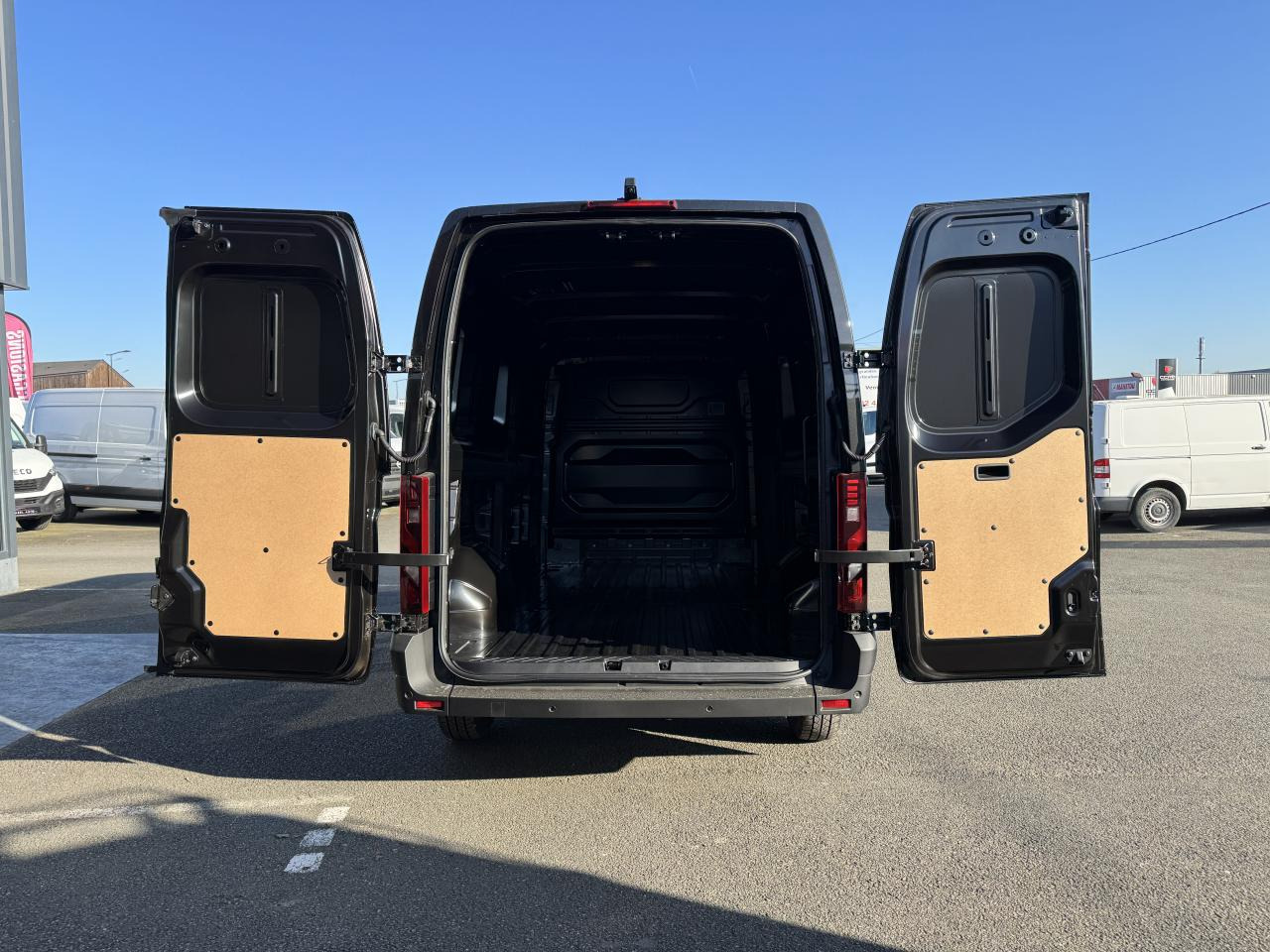 RENAULT master F3500 L3H2 2.0 BLUE DCI 150CH EXTRA + CAMERA - Kastenwagen: das Bild 2 RENAULT master F3500 L3H2 2.0 BLUE DCI 150CH EXTRA + CAMERA - Kastenwagen: das Bild 2