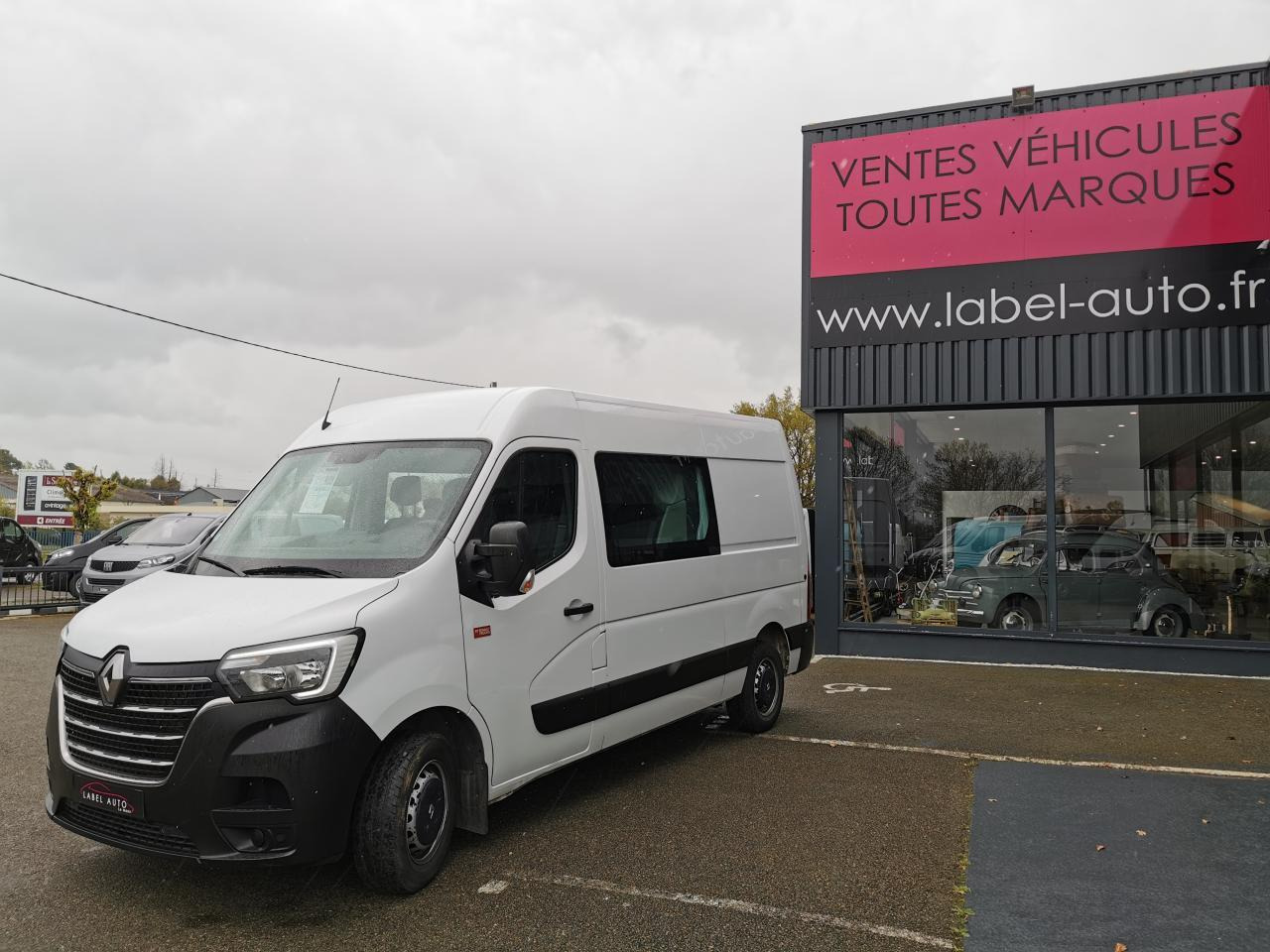Renault Master 7 PLACES Confort F3300 L2H2 2.3 dCi - 135 III CABINE APPROFONDIE Cabine approfondie L2H2 Tra - Transporter mit Doppelkabine: das Bild 5 Renault Master 7 PLACES Confort F3300 L2H2 2.3 dCi - 135 III CABINE APPROFONDIE Cabine approfondie L2H2 Tra - Transporter mit Doppelkabine: das Bild 5