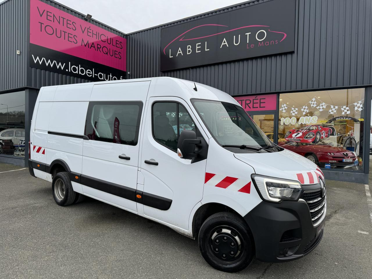 Renault Master F3500 L3H2 2.3 BLUE DCI 135CH CABINE APPROFONDIE 6 PLACES GRAND CONFORT - Transporter mit Doppelkabine: das Bild 3 Renault Master F3500 L3H2 2.3 BLUE DCI 135CH CABINE APPROFONDIE 6 PLACES GRAND CONFORT - Transporter mit Doppelkabine: das Bild 3