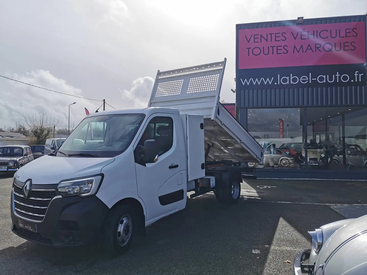 Renault Master R3500RJ L3 2.3 DCI 130CH DOUBLE CABINE CONFORT EUROVI - Kipper Transporter, Transporter mit Doppelkabine: das Bild 5 Renault Master R3500RJ L3 2.3 DCI 130CH DOUBLE CABINE CONFORT EUROVI - Kipper Transporter, Transporter mit Doppelkabine: das Bild 5