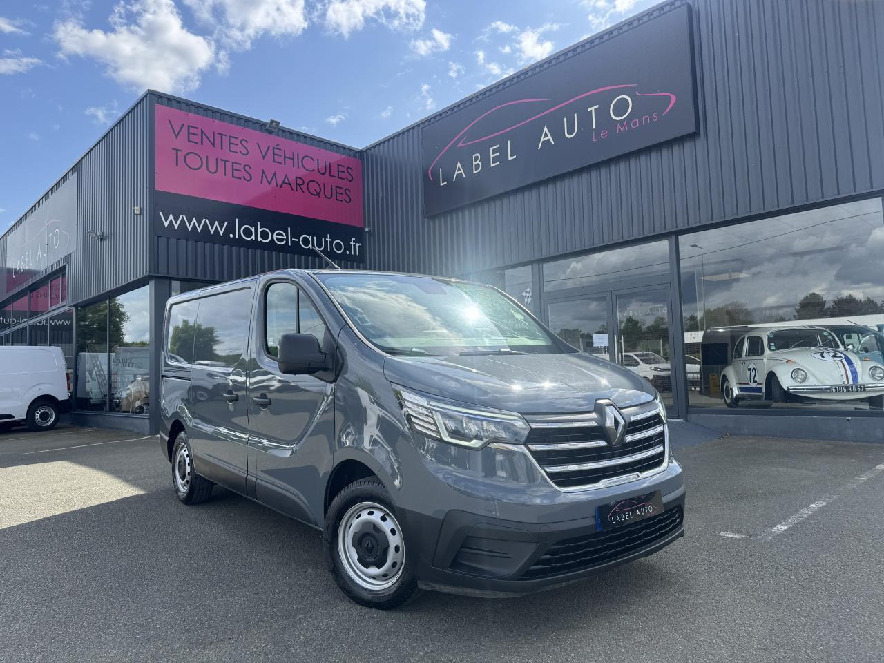 Renault Trafic L1H1 2T8 2.0 BLUE DCI 130CH GRAND CONFORT - Kastenwagen: das Bild 1 Renault Trafic L1H1 2T8 2.0 BLUE DCI 130CH GRAND CONFORT - Kastenwagen: das Bild 1