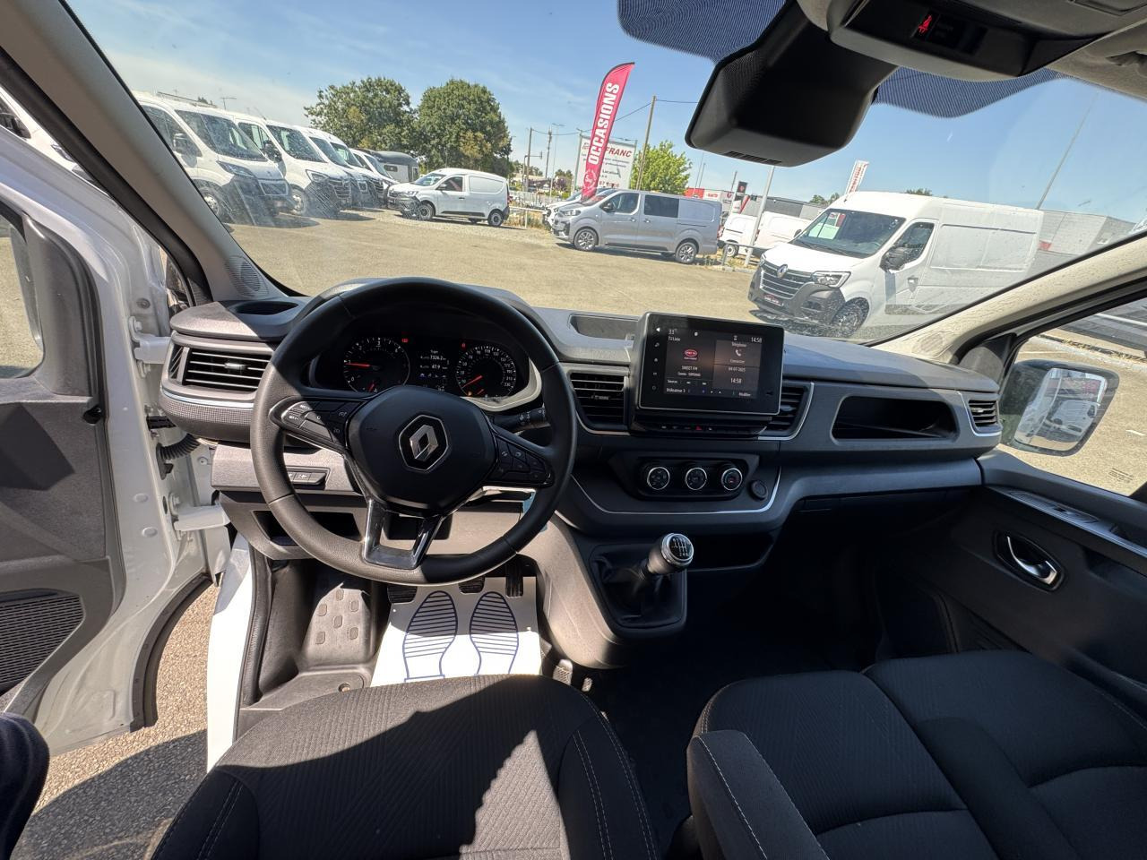 Renault Trafic L1H1 2T8 2.0 BLUE DCI 130CH GRAND CONFORT - Kastenwagen: das Bild 3 Renault Trafic L1H1 2T8 2.0 BLUE DCI 130CH GRAND CONFORT - Kastenwagen: das Bild 3
