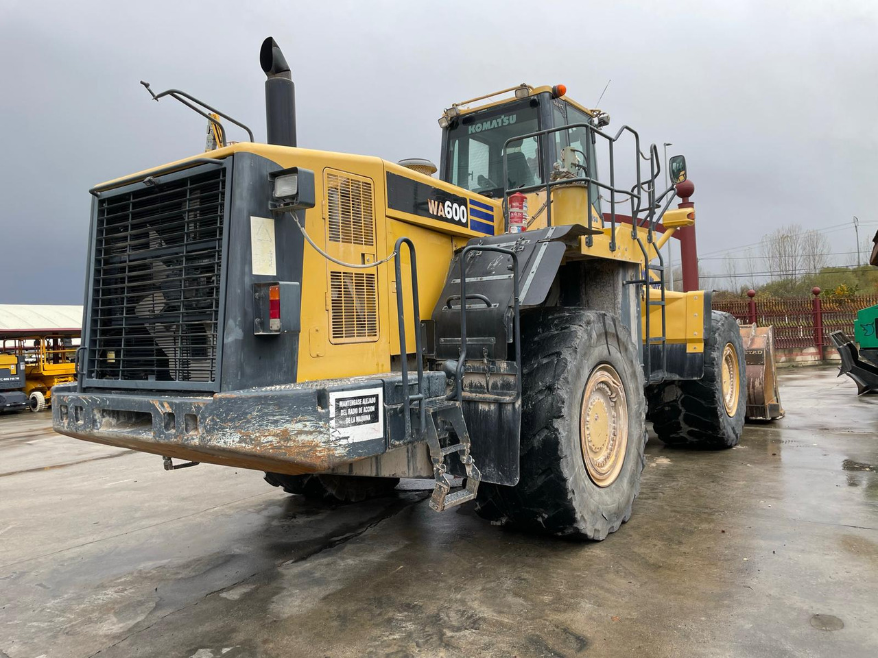 KOMATSU WA600-6 - Radlader: das Bild 2 KOMATSU WA600-6 - Radlader: das Bild 2