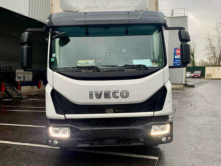 Iveco Eurocargo 120el22 - Koffer LKW: das Bild 2 Iveco Eurocargo 120el22 - Koffer LKW: das Bild 2