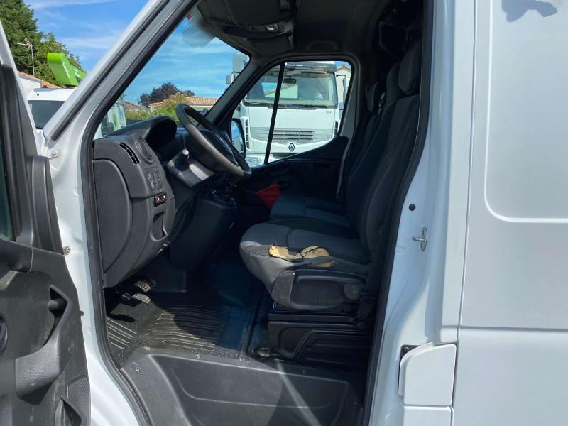 Renault Master 145.35 FG Tronqué L2H2 Nacelle Pack éco - LKW mit Arbeitsbühne: das Bild 5 Renault Master 145.35 FG Tronqué L2H2 Nacelle Pack éco - LKW mit Arbeitsbühne: das Bild 5