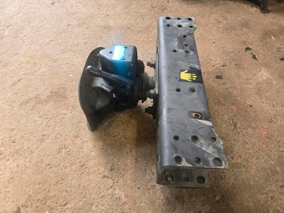 Ringfeder Anhängerkupplung für Unimog U 300 400 500 Anhängermaul Anhängerzugöse Zugmaul Mercedes Benz Zugöse Q36 Q33 Querträger ZGN UGE 405/10 405/12 - Anbauteil für LKW: das Bild 2 Ringfeder Anhängerkupplung für Unimog U 300 400 500 Anhängermaul Anhängerzugöse Zugmaul Mercedes Benz Zugöse Q36 Q33 Querträger ZGN UGE 405/10 405/12 - Anbauteil für LKW: das Bild 2