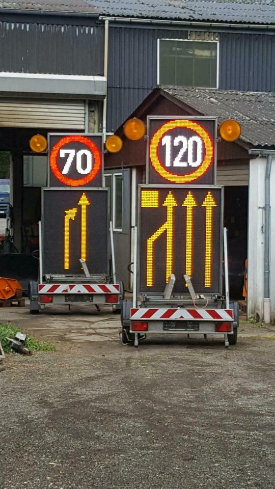 Anhänger Absperrtafel Verkehrsleitanhänger verkeherssicherungsanhänger vz: das Bild 10