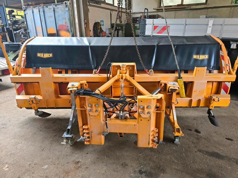 Beilhack Schneepflug PVF 34-4 Schneeschieber Schneeschild Schmidt für Unimog 405/10 405/12 UGN UGE LKW Winterdienst - Schneepflug: das Bild 2 Beilhack Schneepflug PVF 34-4 Schneeschieber Schneeschild Schmidt für Unimog 405/10 405/12 UGN UGE LKW Winterdienst - Schneepflug: das Bild 2