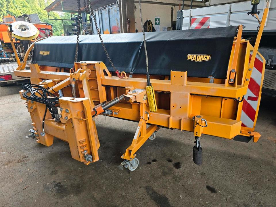 Beilhack Schneepflug PVF 34-4 Schneeschieber Schneeschild Schmidt für Unimog 405/10 405/12 UGN UGE LKW Winterdienst - Schneepflug: das Bild 3 Beilhack Schneepflug PVF 34-4 Schneeschieber Schneeschild Schmidt für Unimog 405/10 405/12 UGN UGE LKW Winterdienst - Schneepflug: das Bild 3