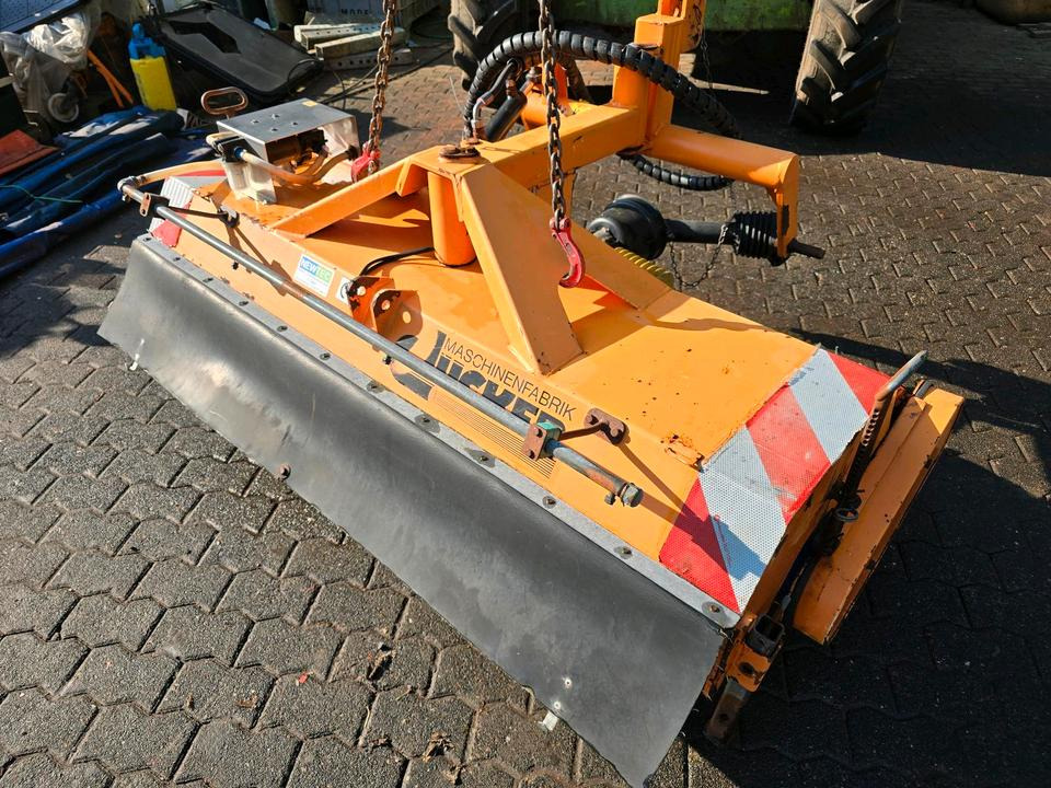 Dücker HDK 160 Kehrmaschine Straßenkehrmaschine Kehrbesen für Multicar Tremo Iseki Kubota - Kehrbesen: das Bild 5 Dücker HDK 160 Kehrmaschine Straßenkehrmaschine Kehrbesen für Multicar Tremo Iseki Kubota - Kehrbesen: das Bild 5