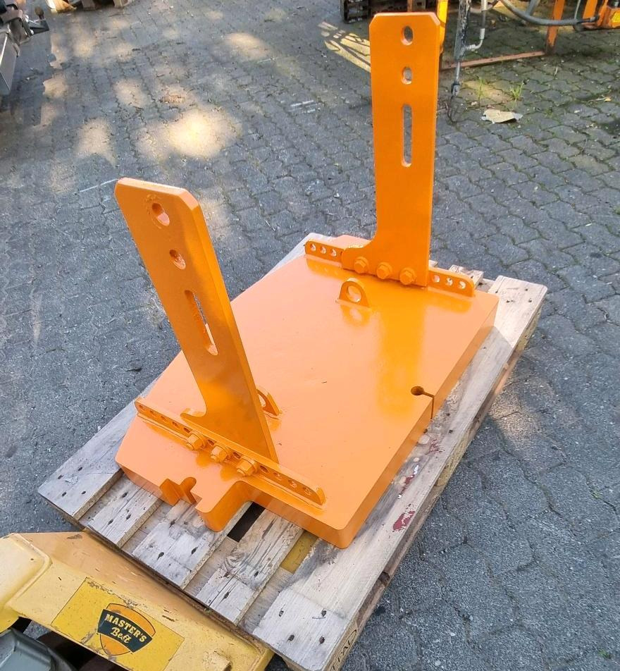 Heckgewicht Unimog 405 U400 U 300 500 400 318 423 427 429 430 530 527 535 Kontergewicht Mulag Mähausleger Böschungsmulcher Dücker - Gegengewicht: das Bild 4 Heckgewicht Unimog 405 U400 U 300 500 400 318 423 427 429 430 530 527 535 Kontergewicht Mulag Mähausleger Böschungsmulcher Dücker - Gegengewicht: das Bild 4