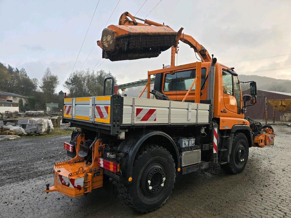 Unimog U400 2011 Bluetec 5 Mercedes-Benz 405 423 427 300 U 500 Mulag MKM Mähausleger Böschungsmäher Böschungsmulcher FME Dücker - Kommunal-/ Sonderfahrzeug: das Bild 3 Unimog U400 2011 Bluetec 5 Mercedes-Benz 405 423 427 300 U 500 Mulag MKM Mähausleger Böschungsmäher Böschungsmulcher FME Dücker - Kommunal-/ Sonderfahrzeug: das Bild 3