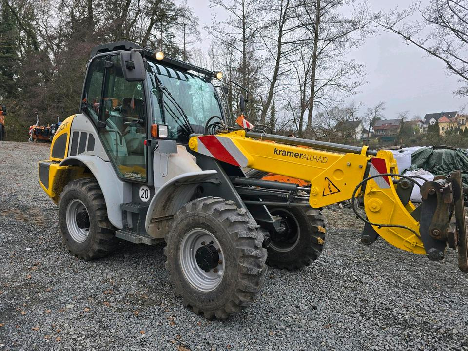 Kramer 680T Radlader 1360 Stunden Teleskoplader Radteleskoplader Teleskopradlader 580T 480T 680 580 480 - Teleskopradlader: das Bild 1 Kramer 680T Radlader 1360 Stunden Teleskoplader Radteleskoplader Teleskopradlader 580T 480T 680 580 480 - Teleskopradlader: das Bild 1