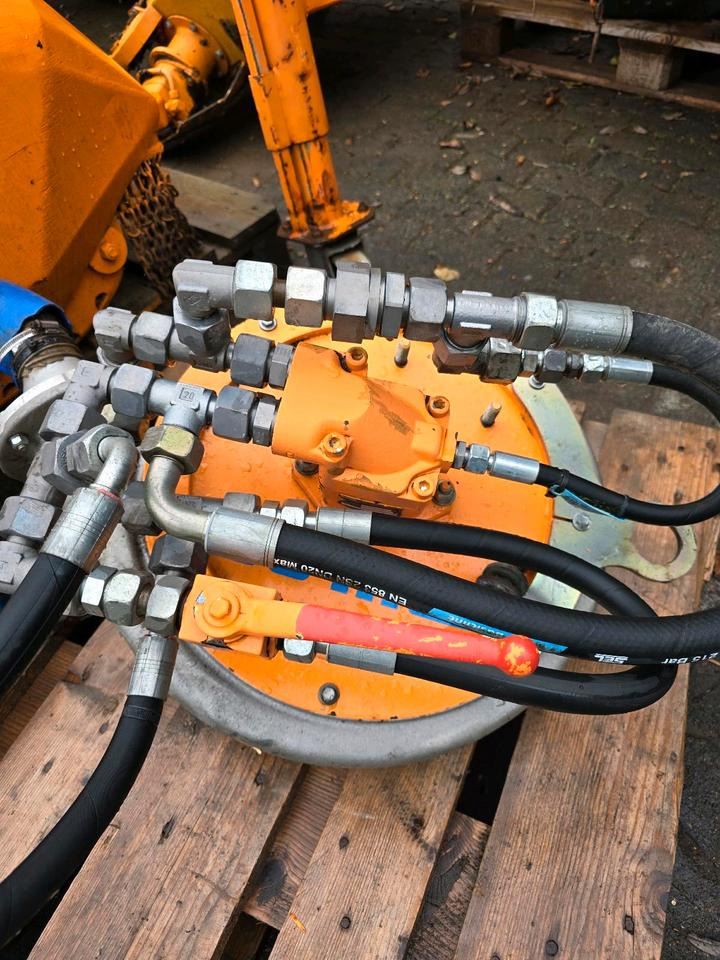 Mulag Gebläse MKM 700 Mähausleger Böschungsmäher Böschungsmulcher FME 600 700 500 MFK 500 600 unimog Mercedes-Benz - Böschungsmäher: das Bild 4 Mulag Gebläse MKM 700 Mähausleger Böschungsmäher Böschungsmulcher FME 600 700 500 MFK 500 600 unimog Mercedes-Benz - Böschungsmäher: das Bild 4