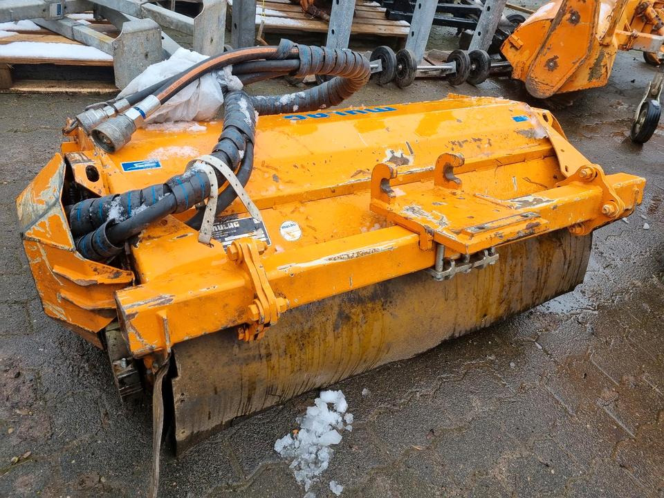 Mulag UMK 12 Mulchkopf Universalmulchkopf Mähkorb Mähausleger Böschungsmulcher Böschungsmäher Seitenmulcher Dücker Unimog Gilbers - Schlegelmäher: das Bild 4 Mulag UMK 12 Mulchkopf Universalmulchkopf Mähkorb Mähausleger Böschungsmulcher Böschungsmäher Seitenmulcher Dücker Unimog Gilbers - Schlegelmäher: das Bild 4