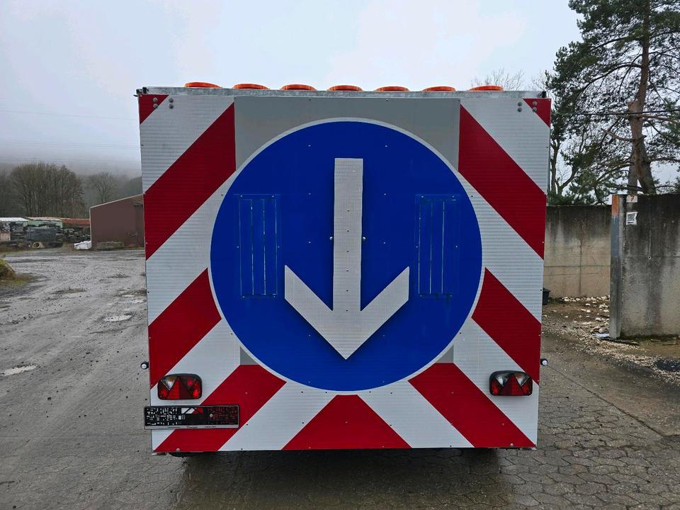 Neue Horizont 2024 FAT LED Absperrtafel VZ616 Verkehrssicherungsanhänger Arbis Verkehrsleittafel Verkehrsleitanhänger Horizont GPS Trebbiner - Baugeräte, Anhänger: das Bild 4 Neue Horizont 2024 FAT LED Absperrtafel VZ616 Verkehrssicherungsanhänger Arbis Verkehrsleittafel Verkehrsleitanhänger Horizont GPS Trebbiner - Baugeräte, Anhänger: das Bild 4