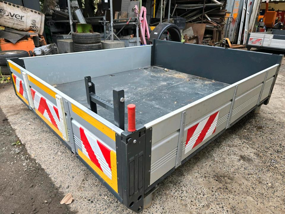 Neue Kipperpritsche Pritsche für Unimog 405 U 318 U318 423 430 429 327 435 U 400 300 290 Mercedes-Benz - Kippaufbau: das Bild 1 Neue Kipperpritsche Pritsche für Unimog 405 U 318 U318 423 430 429 327 435 U 400 300 290 Mercedes-Benz - Kippaufbau: das Bild 1