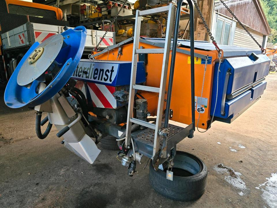 Schmidt Stratos F17L-19 Salzstreuer Streuautomat FS 30 Winterdienst Streusilo für Unimog 405 UGE UGN U 290 300 20 - Salzstreuer: das Bild 5 Schmidt Stratos F17L-19 Salzstreuer Streuautomat FS 30 Winterdienst Streusilo für Unimog 405 UGE UGN U 290 300 20 - Salzstreuer: das Bild 5