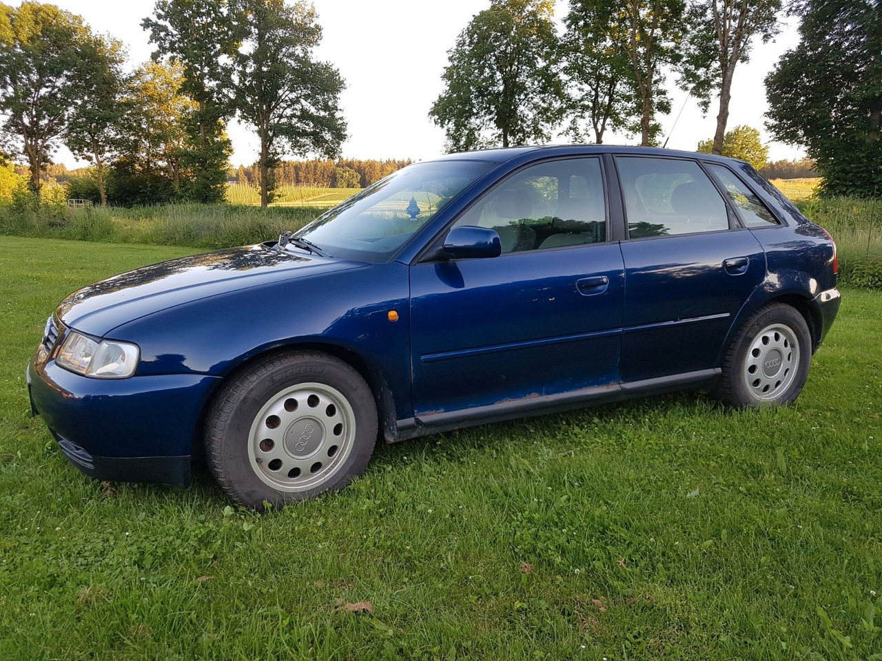 Audi A3 1.9TDI *4-TÜREN*KLIMAAUTOMATIK*AHK* - Limousine: das Bild 3 Audi A3 1.9TDI *4-TÜREN*KLIMAAUTOMATIK*AHK* - Limousine: das Bild 3