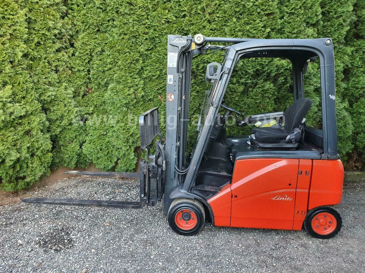 Linde E18 PH 4-Rad Seitenschieber*Zinkenverstellung* - Elektrostapler: das Bild 2 Linde E18 PH 4-Rad Seitenschieber*Zinkenverstellung* - Elektrostapler: das Bild 2
