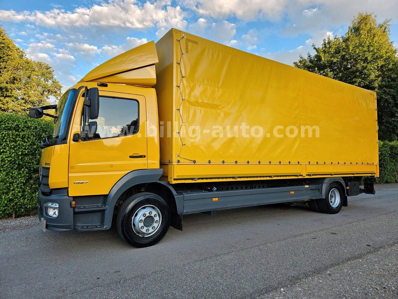 Mercedes-Benz Atego 1327 L BREMS/SPUR-ASS*DIFF-Sperre*AHK*7.2 - Pritsche LKW: das Bild 3 Mercedes-Benz Atego 1327 L BREMS/SPUR-ASS*DIFF-Sperre*AHK*7.2 - Pritsche LKW: das Bild 3