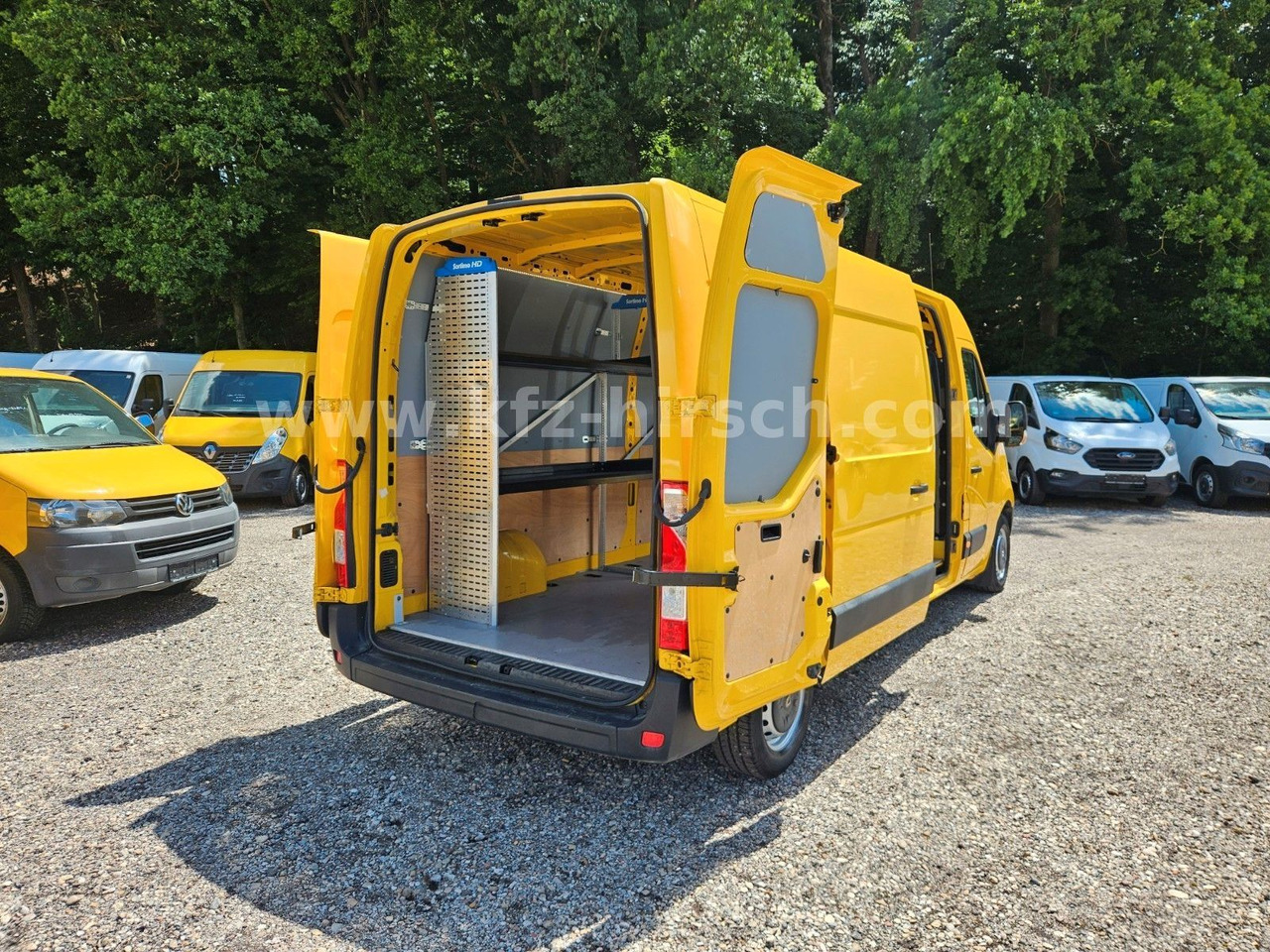 Renault Master EURO 6 *Klima*EU6*Bluetooth*Kamera*MAXI - Kastenwagen: das Bild 5 Renault Master EURO 6 *Klima*EU6*Bluetooth*Kamera*MAXI - Kastenwagen: das Bild 5
