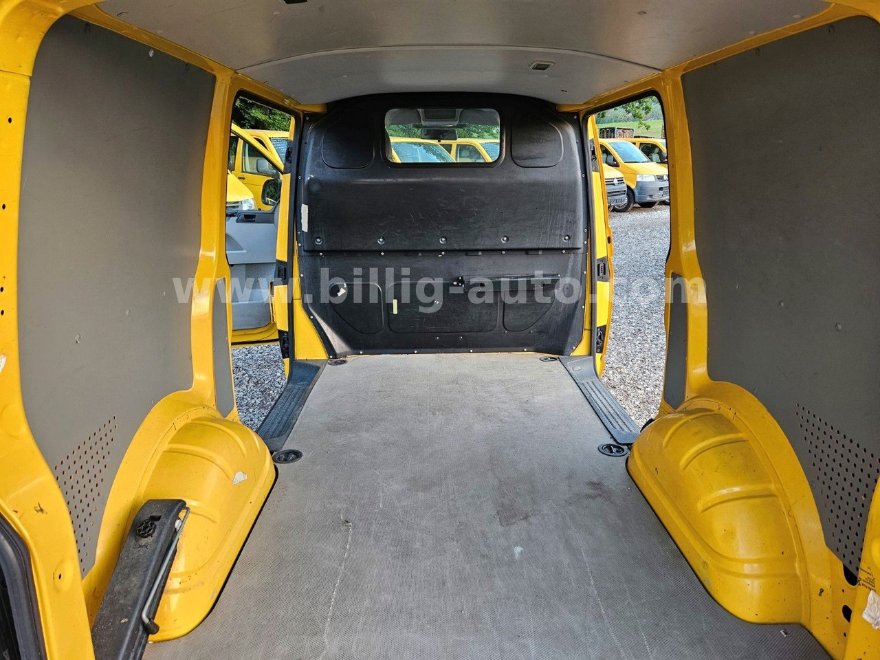 Volkswagen T5 Transporter 2.0TDI *2xSchiebetüre*Scheckheft - Kleintransporter: das Bild 3 Volkswagen T5 Transporter 2.0TDI *2xSchiebetüre*Scheckheft - Kleintransporter: das Bild 3