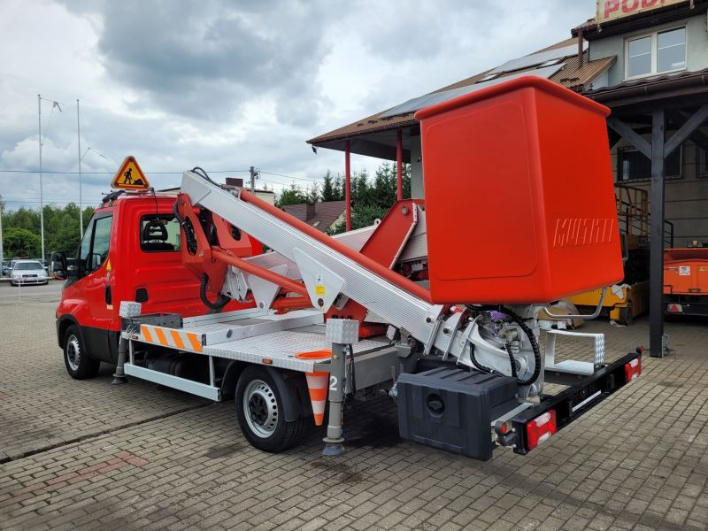 LKW mit Arbeitsbühne Iveco Daily 35S11 podnośnik koszowy 20 m Multitel MX200 bucket truck boom lift: das Bild 5 LKW mit Arbeitsbühne Iveco Daily 35S11 podnośnik koszowy 20 m Multitel MX200 bucket truck boom lift: das Bild 5