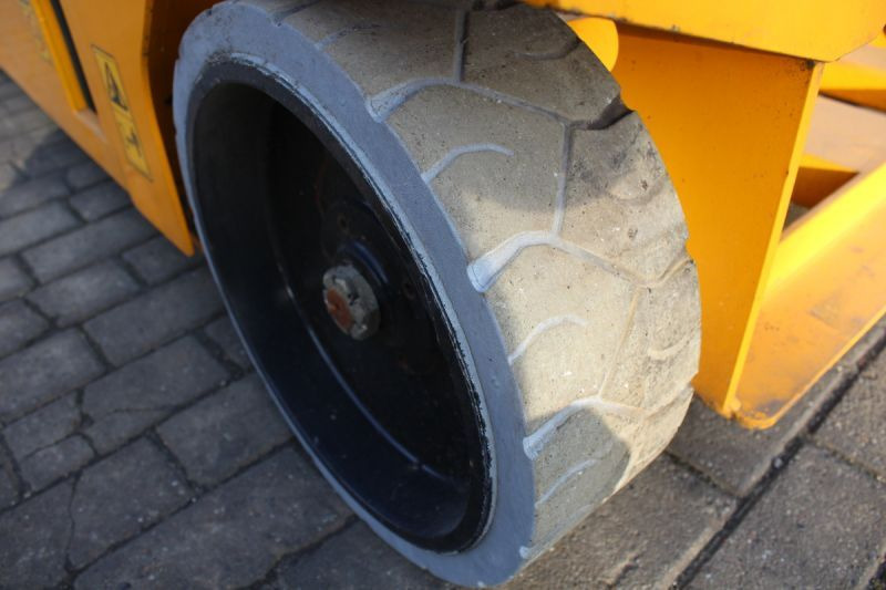 Scherenbühne JCB podnośnik nożycowy elektryczny 12 m JCB S3246E: das Bild 13