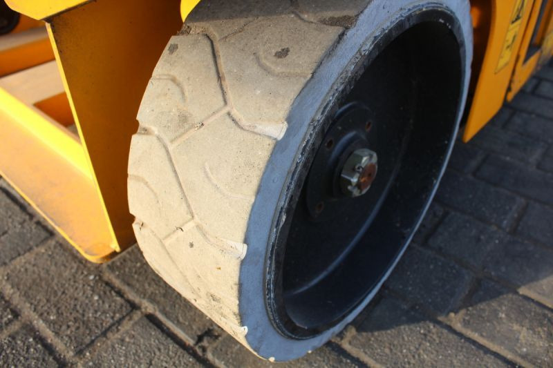 Scherenbühne JCB podnośnik nożycowy elektryczny 12 m JCB S3246E: das Bild 12