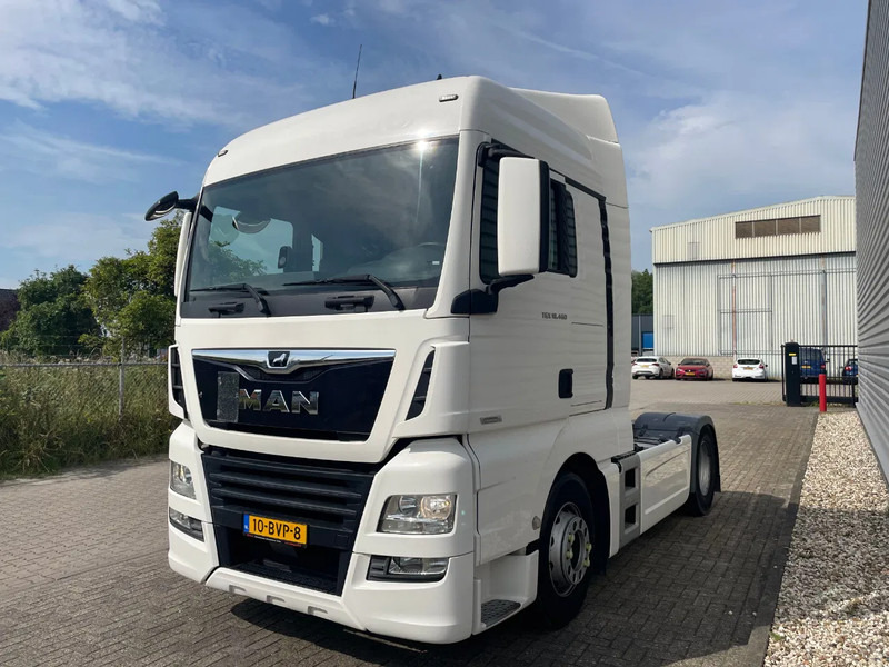 MAN TGX 18.460 / 4x2 / RETARDER / APK - TUV JUNI 2026 / - Sattelzugmaschine: das Bild 2 MAN TGX 18.460 / 4x2 / RETARDER / APK - TUV JUNI 2026 / - Sattelzugmaschine: das Bild 2