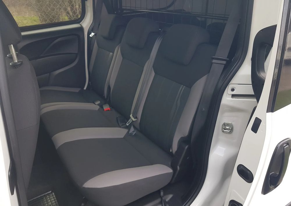 PKW Fiat Doblo 1.6 Multijet 16V Easy: das Bild 6