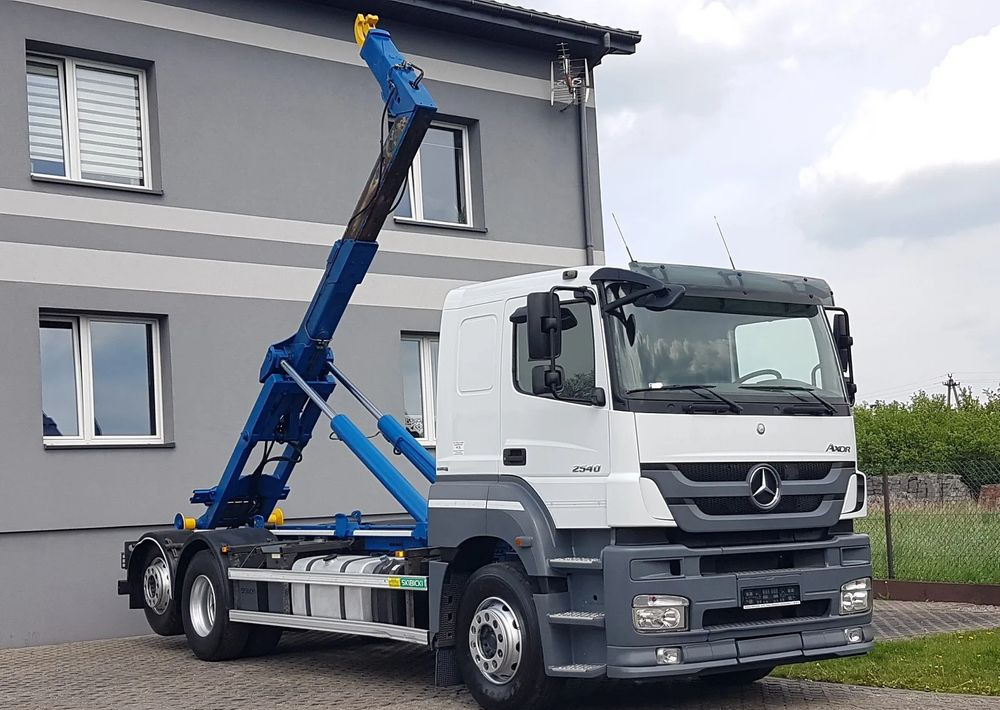 Mercedes-Benz AXOR ACTROS 2540 HAKOWIEC 3 OSIE - Abrollkipper: das Bild 1 Mercedes-Benz AXOR ACTROS 2540 HAKOWIEC 3 OSIE - Abrollkipper: das Bild 1