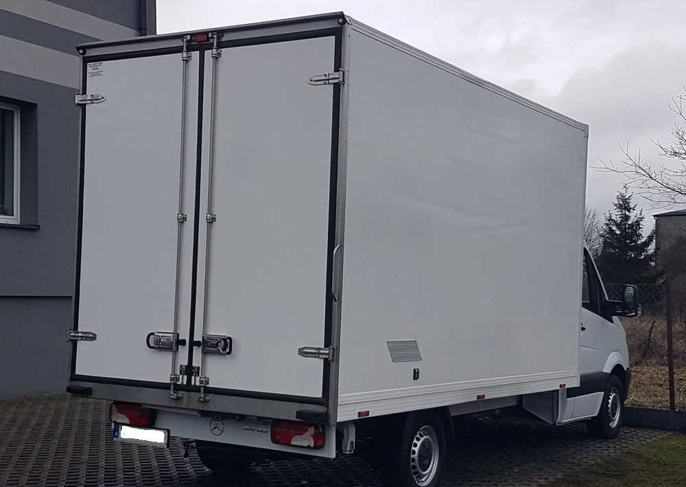 Mercedes-Benz Sprinter CHŁODNIA IZOTERMA 8EP AGREGAT ZANOTTI 4,22x2,15x2,30 KLIMA 314 CDI - Kühltransporter: das Bild 4 Mercedes-Benz Sprinter CHŁODNIA IZOTERMA 8EP AGREGAT ZANOTTI 4,22x2,15x2,30 KLIMA 314 CDI - Kühltransporter: das Bild 4