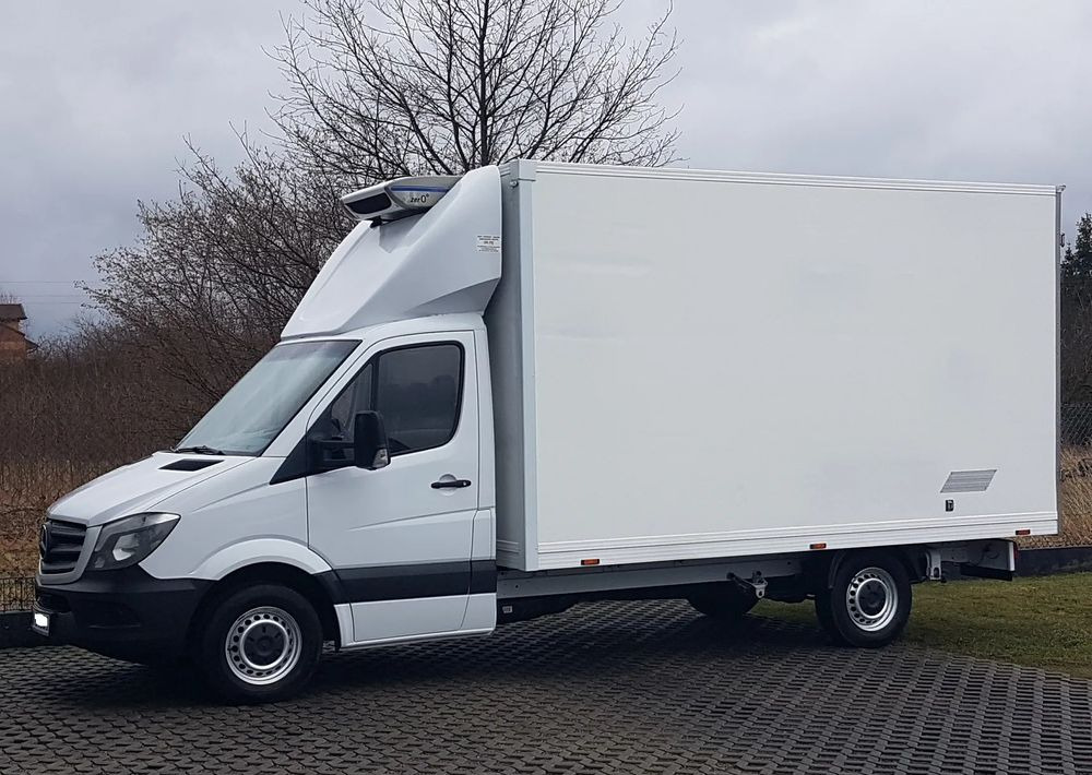 Mercedes-Benz Sprinter CHŁODNIA IZOTERMA 8EP AGREGAT ZANOTTI 4,22x2,15x2,30 KLIMA 314 CDI - Kühltransporter: das Bild 2 Mercedes-Benz Sprinter CHŁODNIA IZOTERMA 8EP AGREGAT ZANOTTI 4,22x2,15x2,30 KLIMA 314 CDI - Kühltransporter: das Bild 2