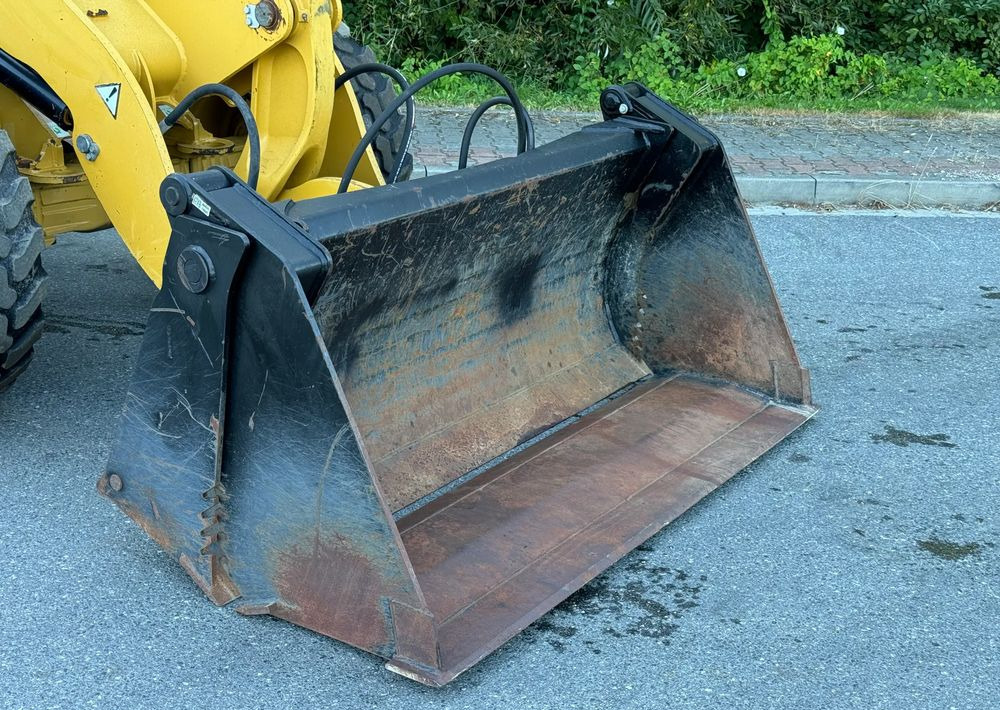 Caterpillar * Ładowarka CAT 908 H * Sprowadzona * Caterpillar - Radlader: das Bild 2 Caterpillar * Ładowarka CAT 908 H * Sprowadzona * Caterpillar - Radlader: das Bild 2
