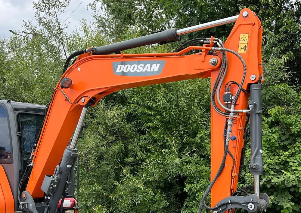 Doosan DOOSAN DX57W *ROTOTILT* 2200 Motogodzin JAK NOWA KOPARKA KOŁOWA STAN PERFEKCYJNY SPROWADZONA - Mobilbagger: das Bild 4 Doosan DOOSAN DX57W *ROTOTILT* 2200 Motogodzin JAK NOWA KOPARKA KOŁOWA STAN PERFEKCYJNY SPROWADZONA - Mobilbagger: das Bild 4