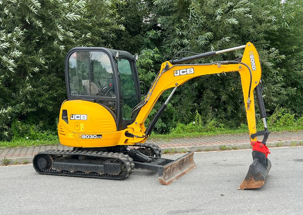 JCB * JCB 8030 *Sprowadzona* MINIKOPARKA Stan IDEALNY - Minibagger: das Bild 2 JCB * JCB 8030 *Sprowadzona* MINIKOPARKA Stan IDEALNY - Minibagger: das Bild 2